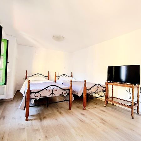 Piccolo Modern Suites Old Town Rhodes City المظهر الخارجي الصورة