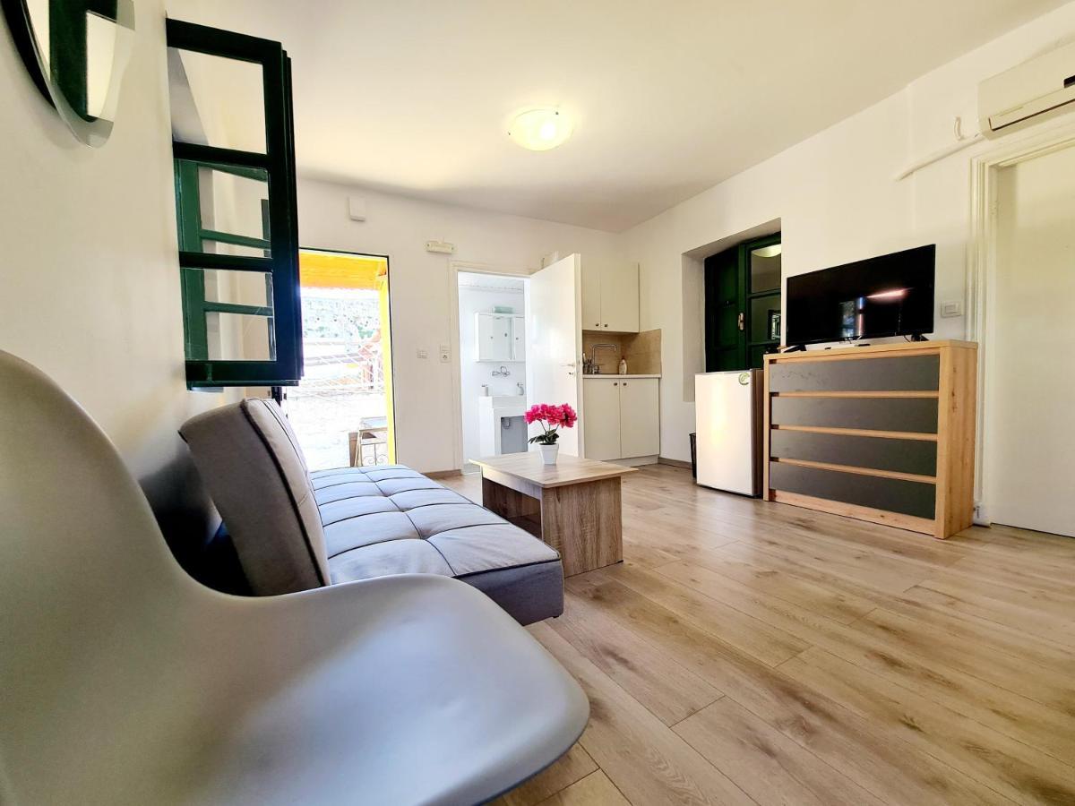 Piccolo Modern Suites Old Town Rhodes City المظهر الخارجي الصورة